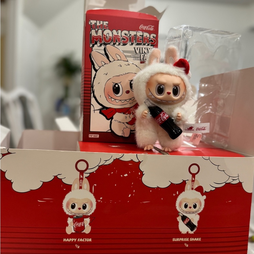 Coca-Cola The Monsters Vinyl Figure - Red and White